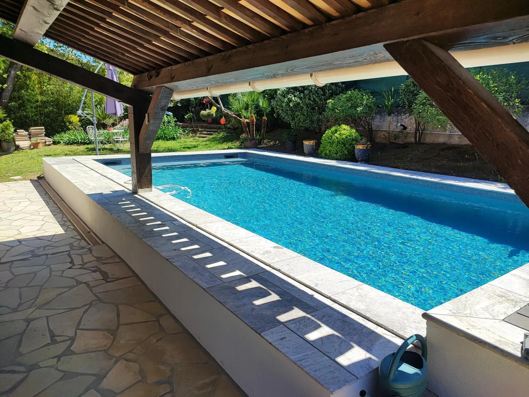 Entretien piscine Toulon recherche fuites